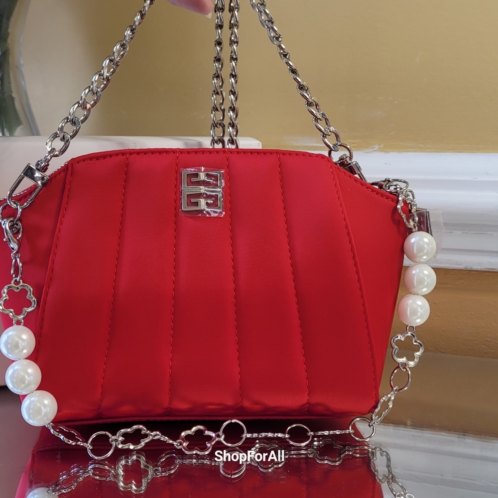 Givenchy - Picture 6 of 16